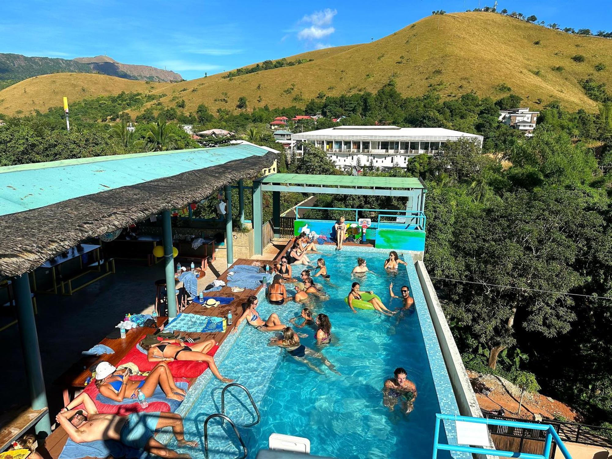 Outpost Hostel - Coron Exterior photo